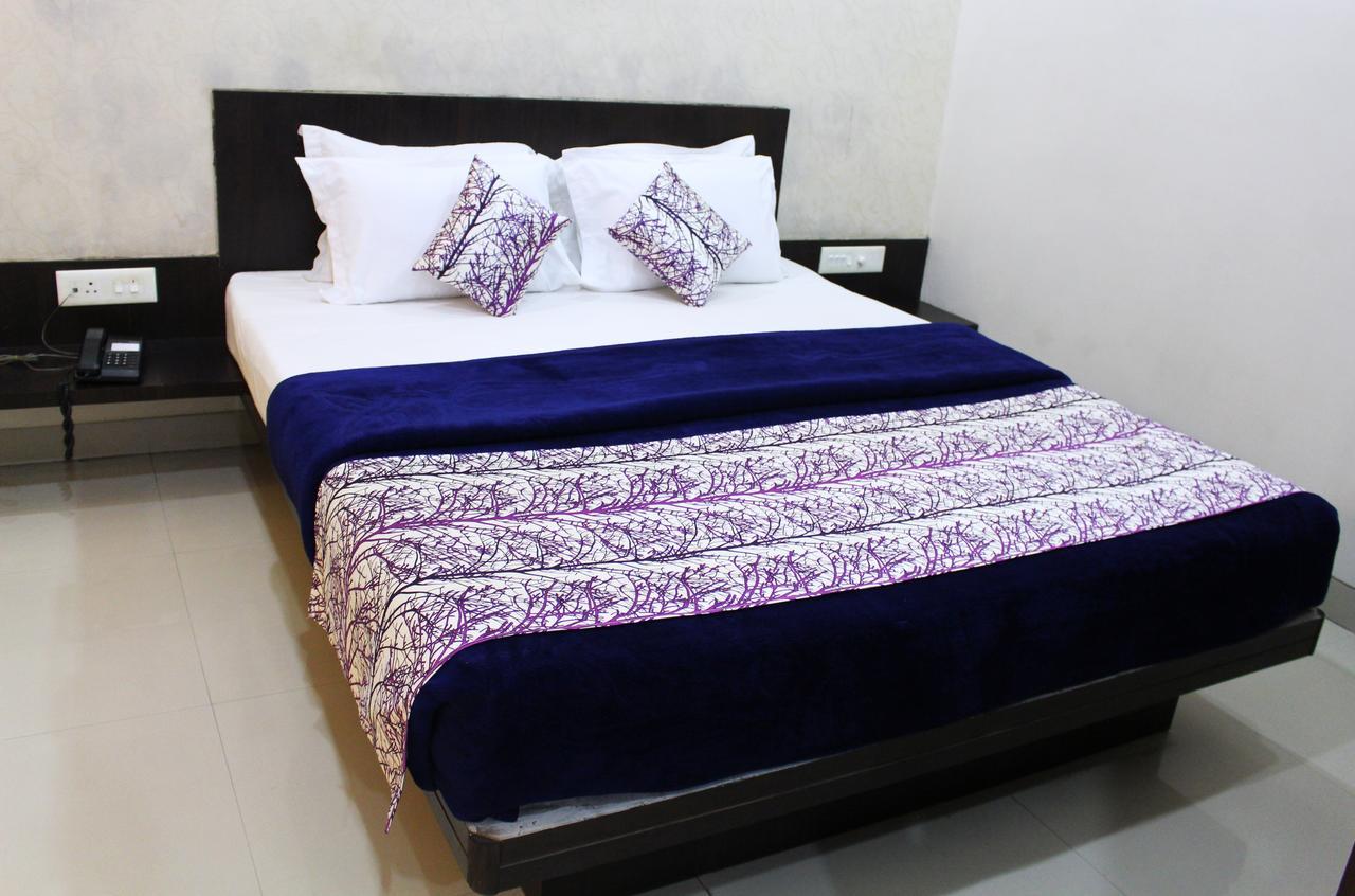 Hotel Aarya Inn Rāipur Εξωτερικό φωτογραφία