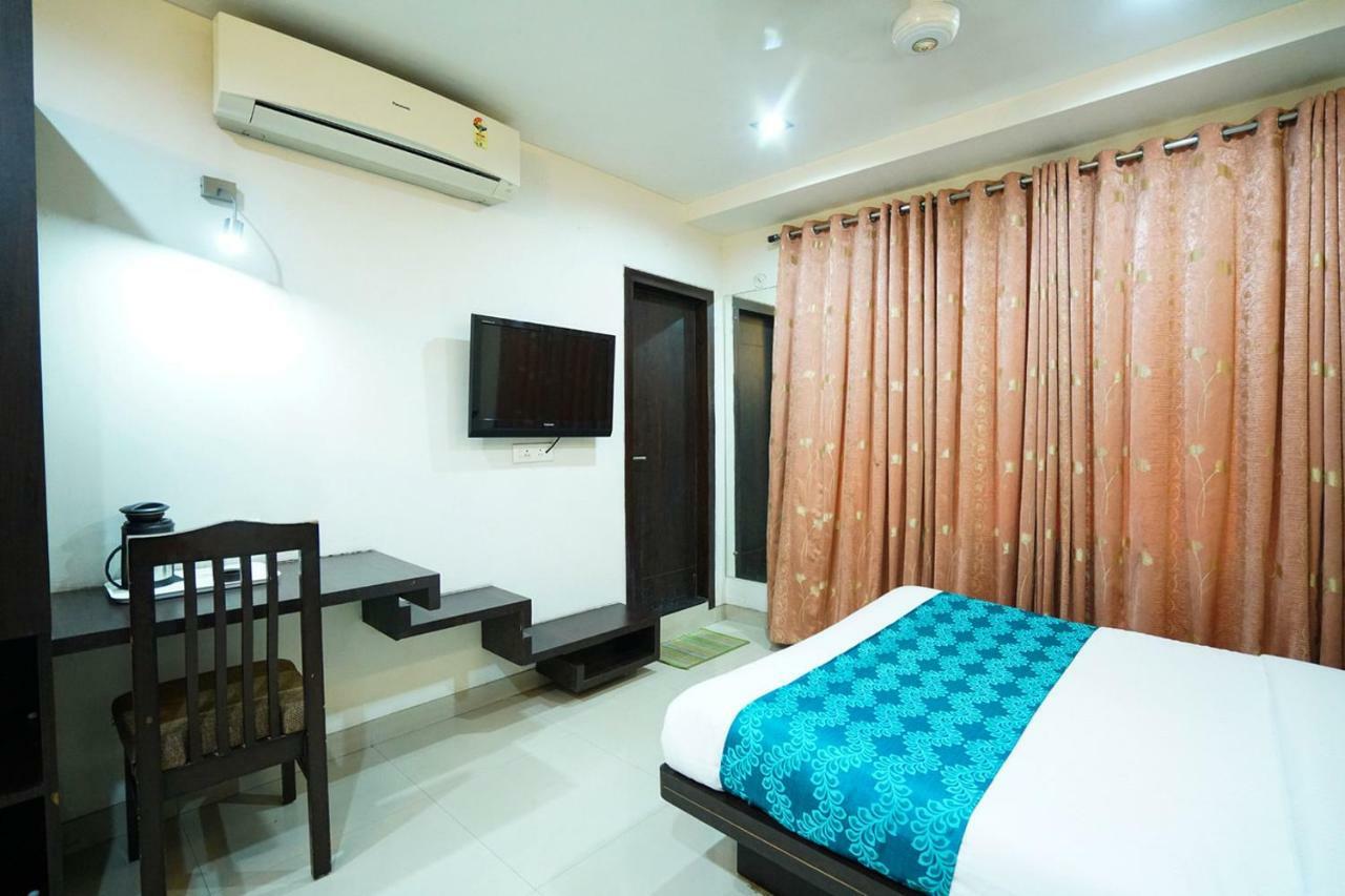 Hotel Aarya Inn Rāipur Εξωτερικό φωτογραφία